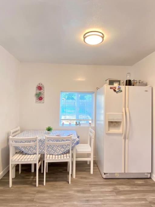 Pink Cozy House 2 Bedrooms Rosemead Esterno foto