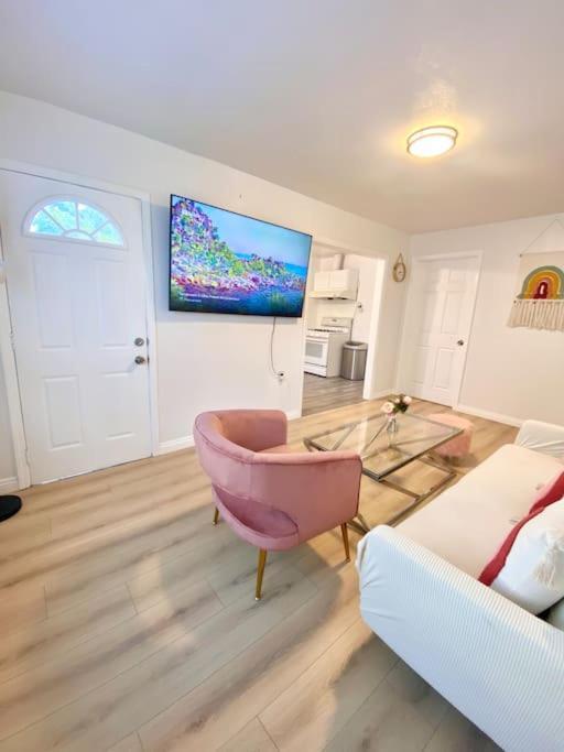 Pink Cozy House 2 Bedrooms Rosemead Esterno foto